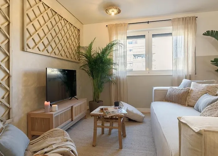 Karimata - 2 Bedrooms And Parking In Arroios *