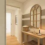 Karimata - 2 Bedrooms And Parking In Arroios Appartement Lissabon