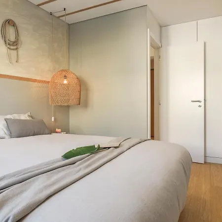 Karimata - 2 Bedrooms And Parking In Arroios 아파트